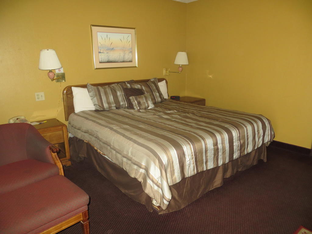 Days Inn By Wyndham Colorado Springs/Garden Of The Gods Exterior photo